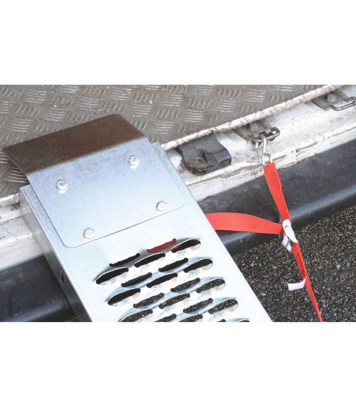 2 RAMPES DE CHARGEMENT LG 1,5M + PLATINES FIXATION